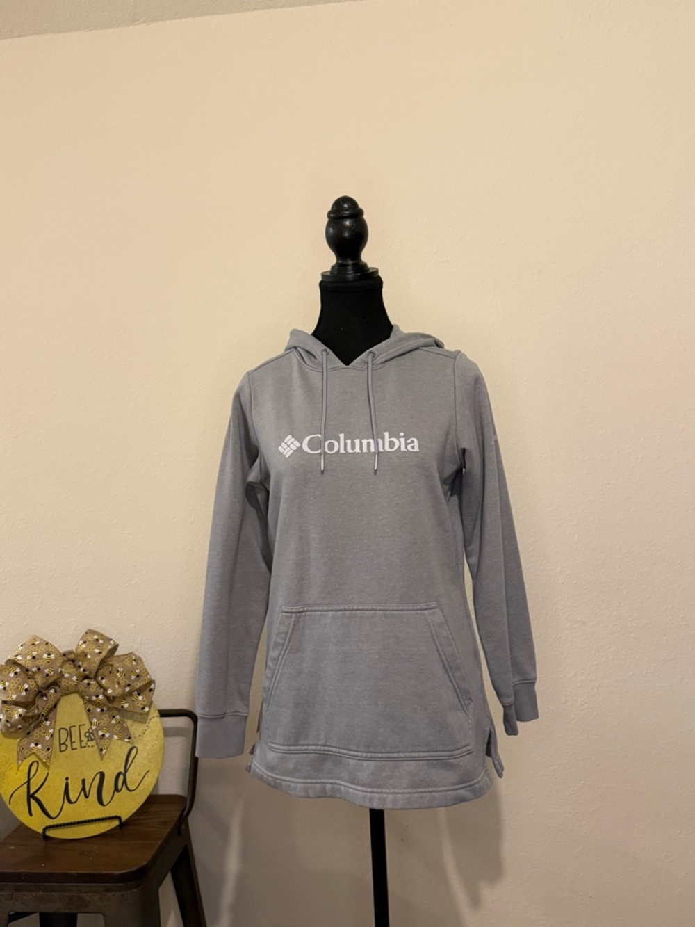 Columbia Women's Light Gray Pullover Hoodie